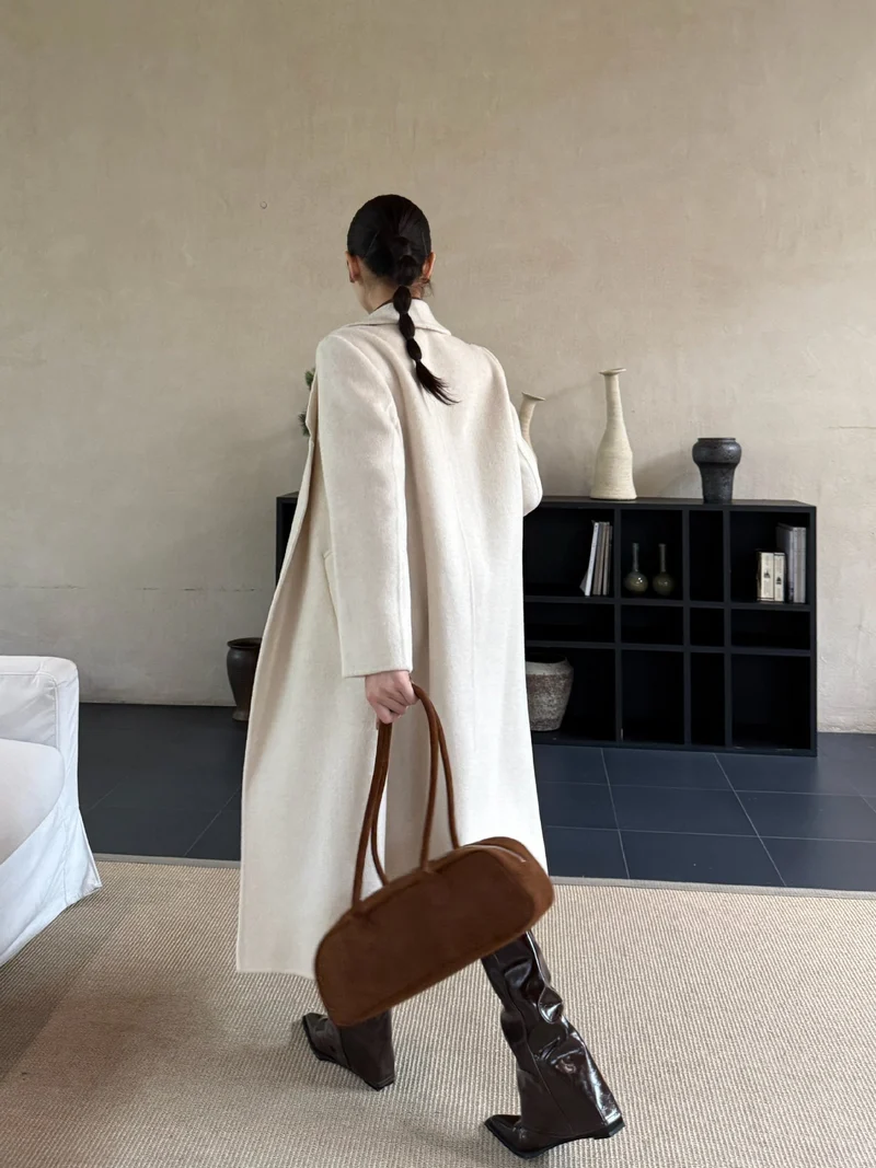 Damen Oversize Wollmantel mit strukturierter Schulterpartie und elegantem Revers Nord Taschen