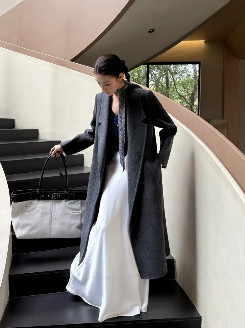 Damen Oversize Wollmantel mit strukturierter Schulterpartie und elegantem Revers Nord Taschen