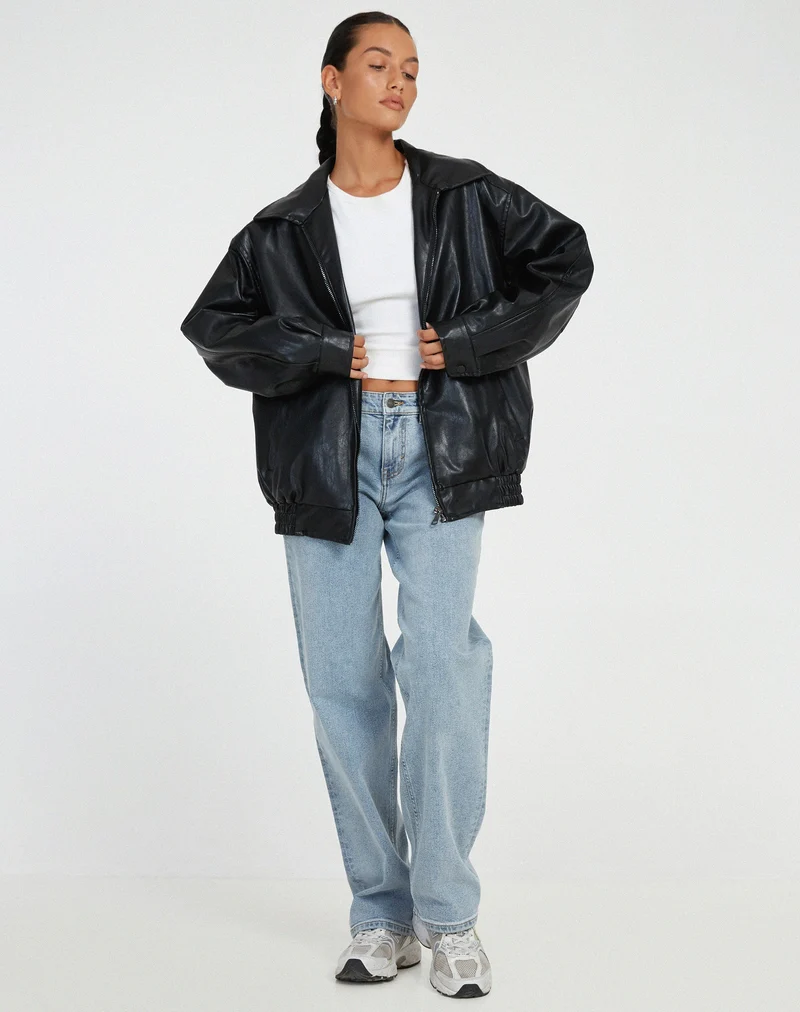 Damen-Lederjacke im weiten Schnitt