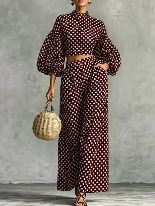 Damen Zweiteiliges Gepunktetes Ensemble mit Cropped Stehkragen-Top und weiter Palazzo-Hose Nord Taschen